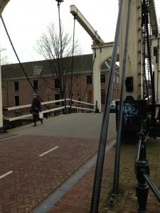 アムステルダムの唯一の木造跳ね橋